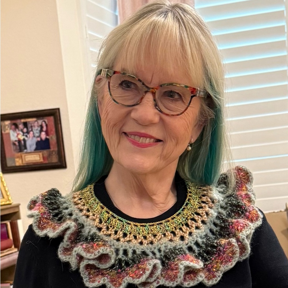 Meet your Posher, Connie